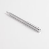 schlanker Hugo Boss Kugelschreiber Cloud Chrome Ballpoint Pen Silber Metall